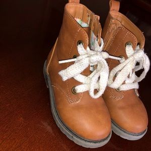 Size 6 Cat and Jack cognac laced boot